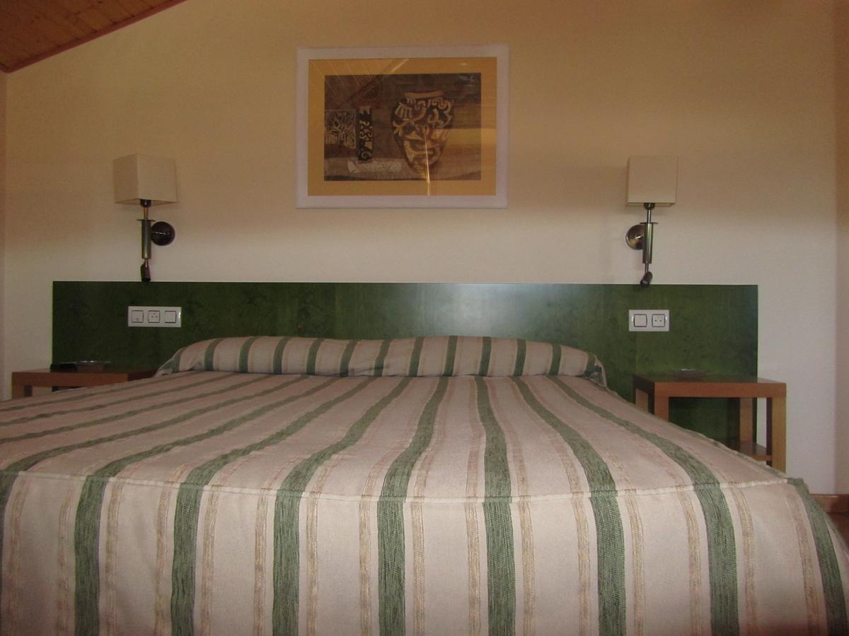 Hotel Galayos 2*