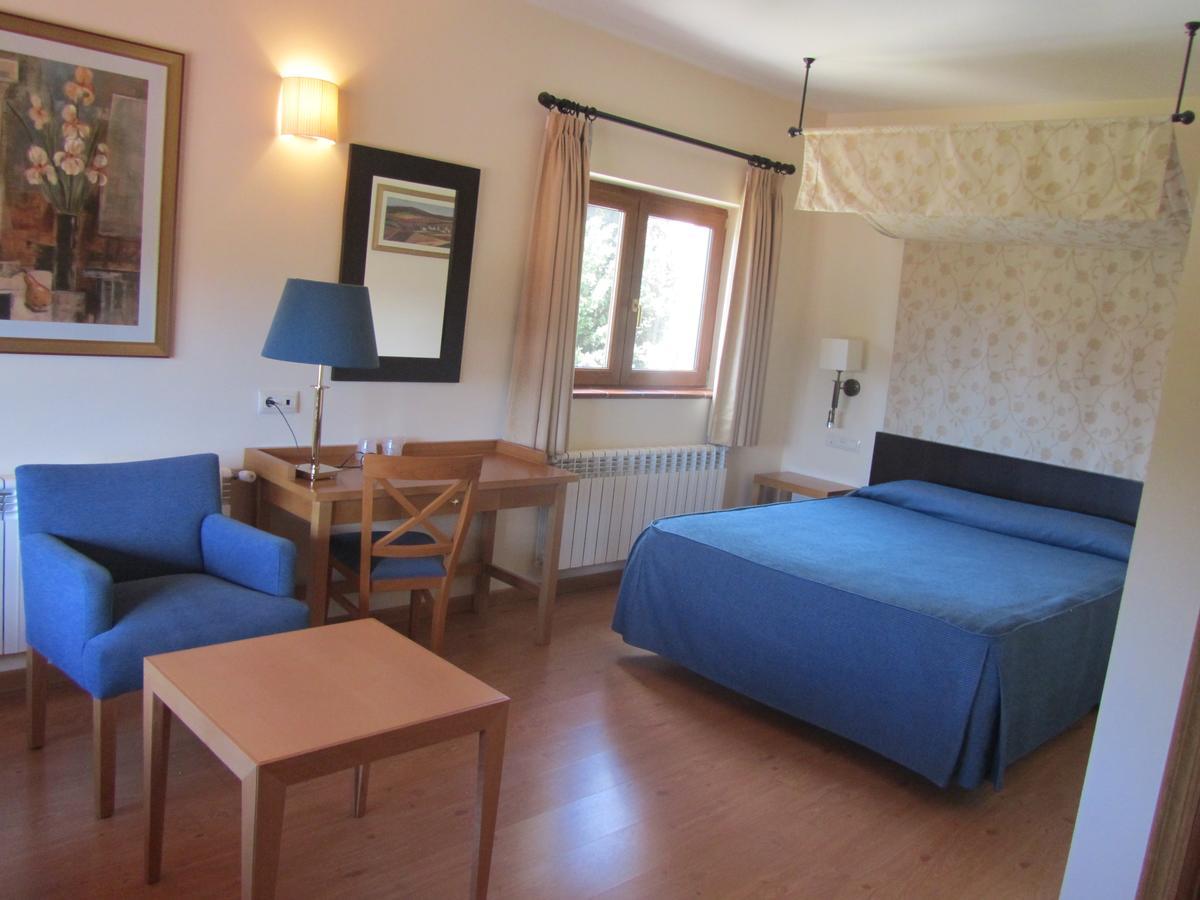 Galayos Hotel 2*